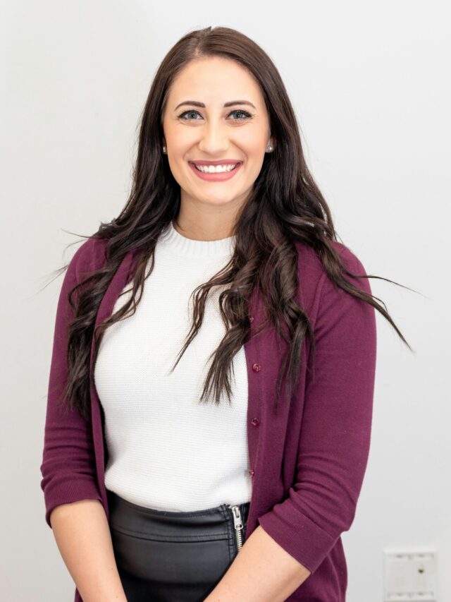 clay-elliot-mpDV4xaFP8c-unsplash