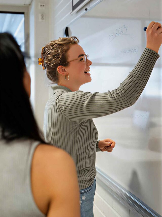 premium_photo-1680807869393-e2c583d9057a_converted_imgupscaler.ai_Beta_2K (2)