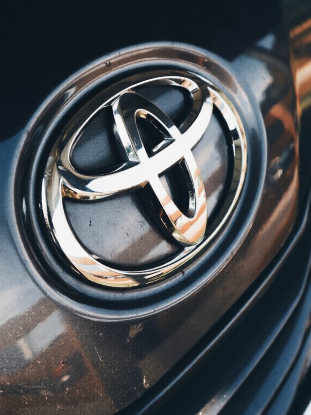 Toyota Production System: The Ultimate Guide to Business Efficiency